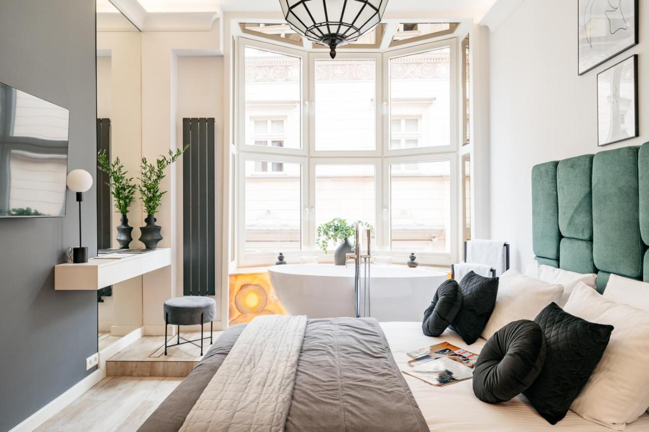 Apartment Crystal - Loftaffair Collection *